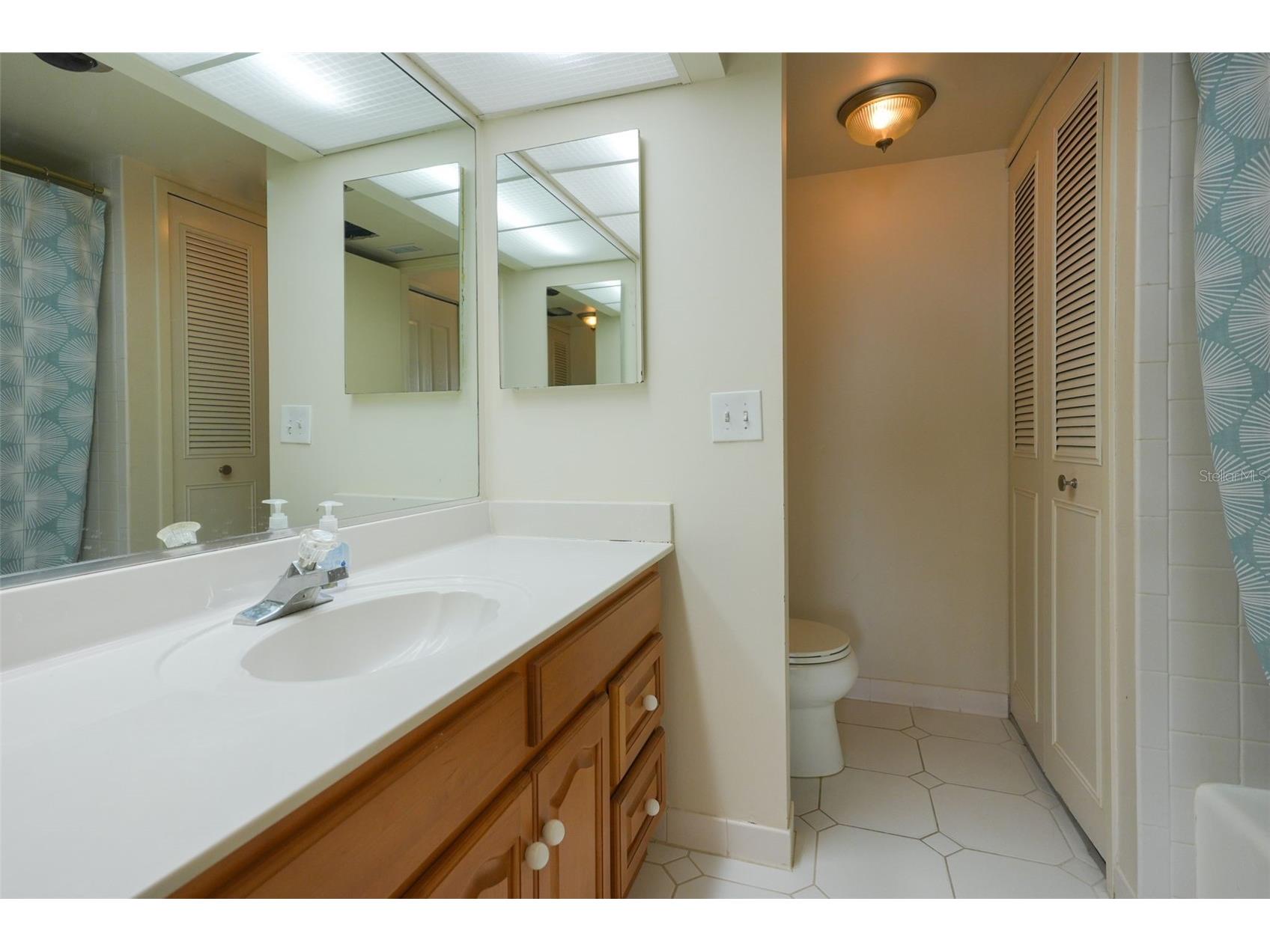 400 Island Way #1004 Clearwater Beach FL 33767 TB8514971 image43