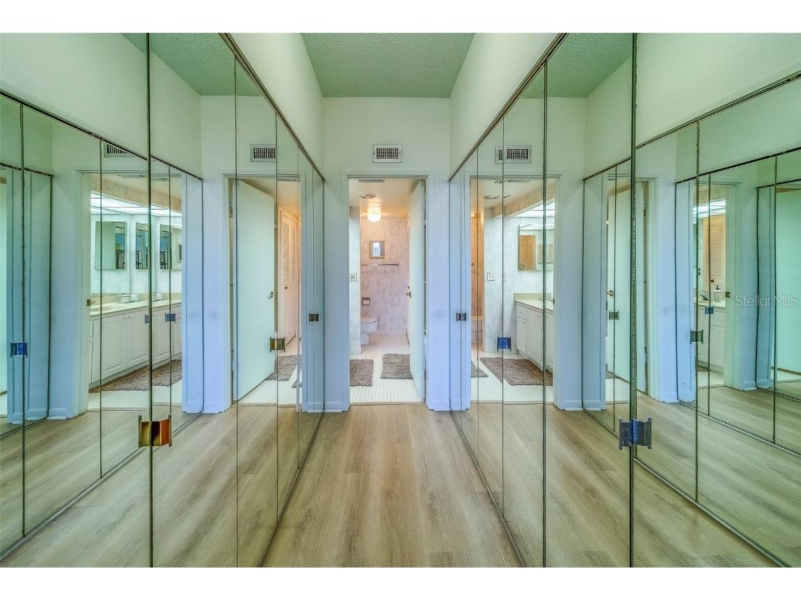 400 Island Way #104 Clearwater Beach FL 33767 TB8406028 image18