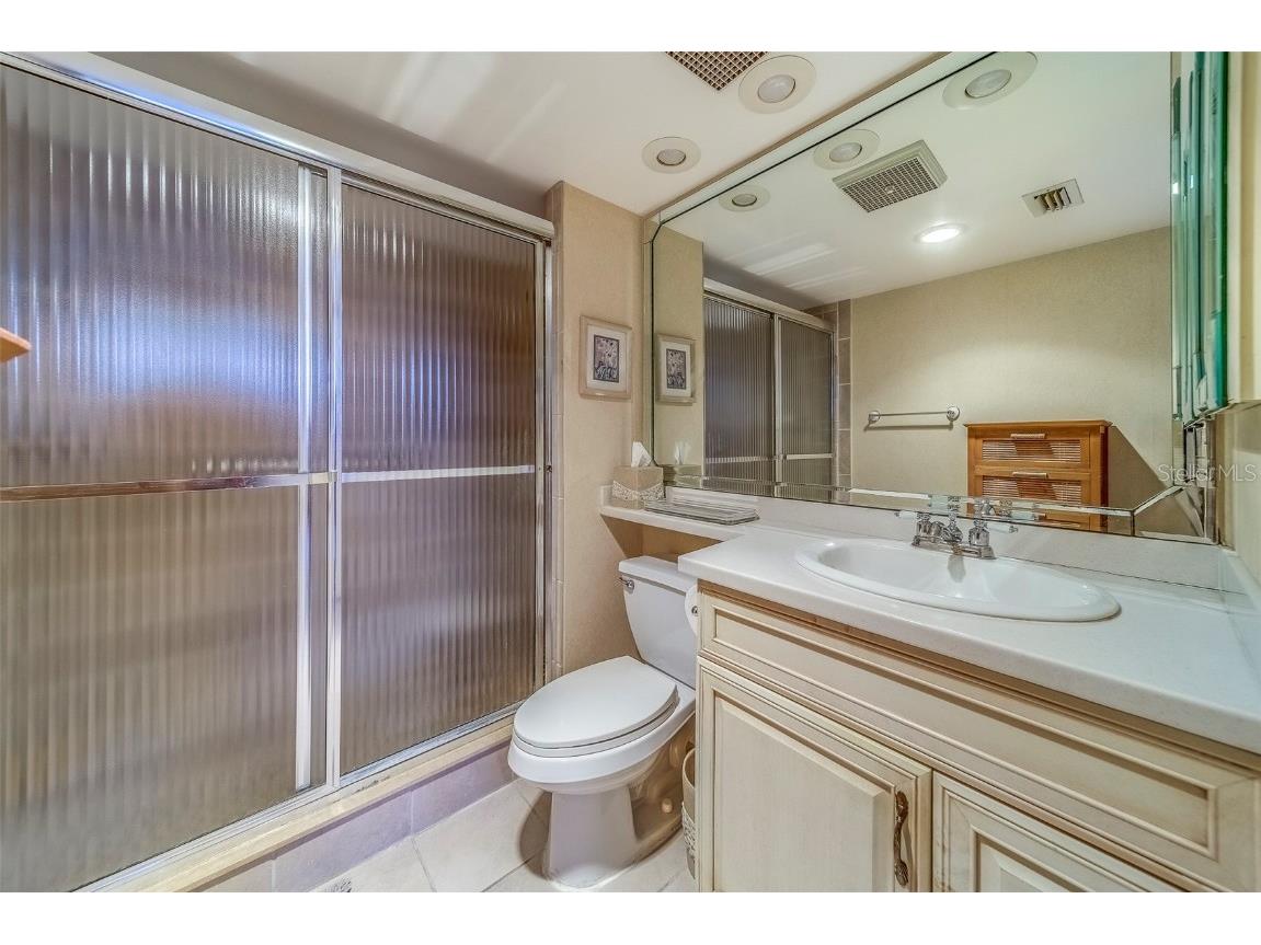 400 Island Way #104 Clearwater Beach FL 33767 TB8406028 image25