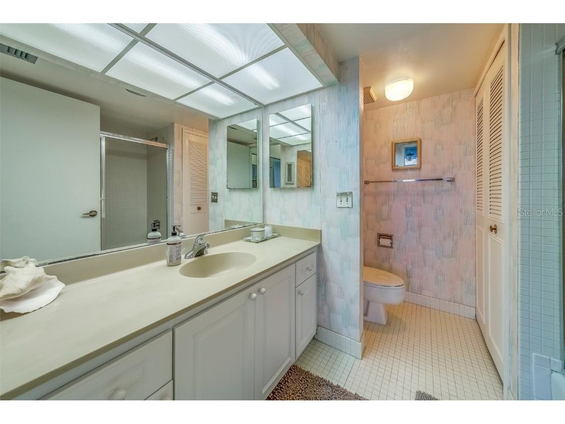 400 Island Way #104 Clearwater Beach FL 33767 TB8440192 image30