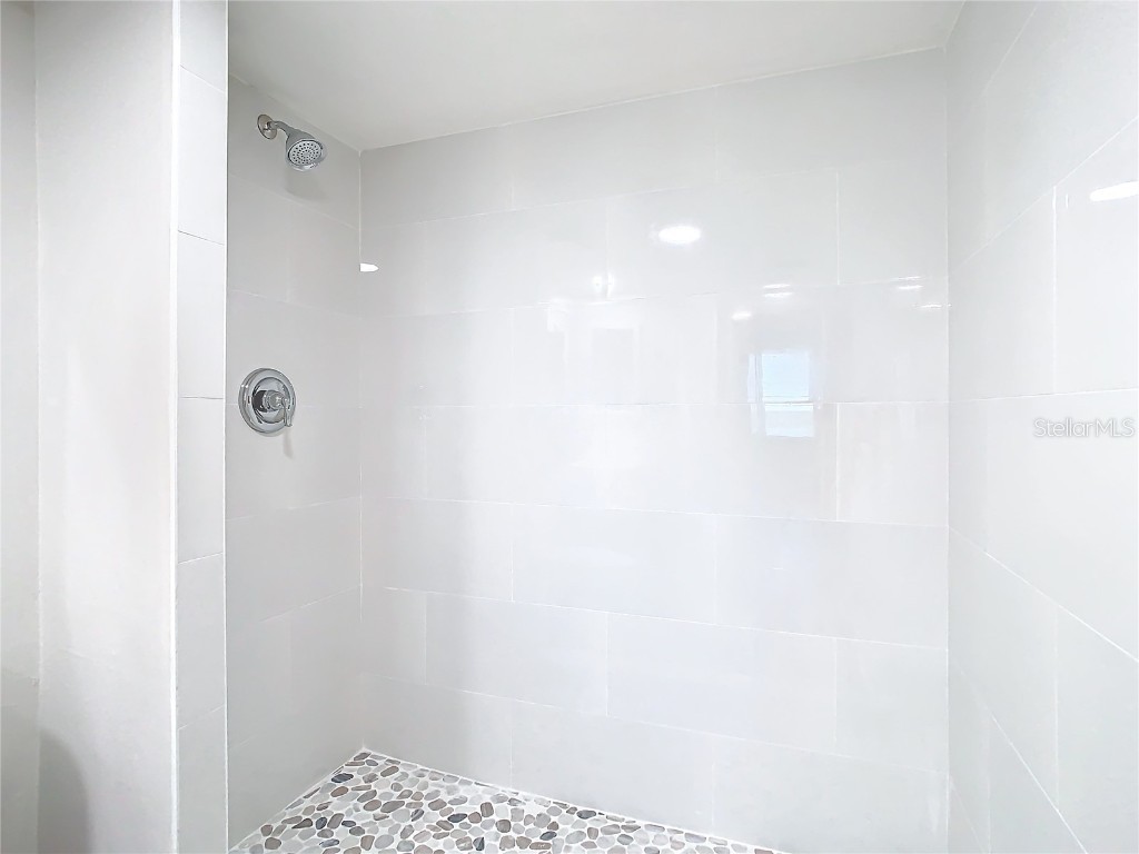 400 Island Way #1411 Clearwater Beach FL 33767 TB8326413 image32