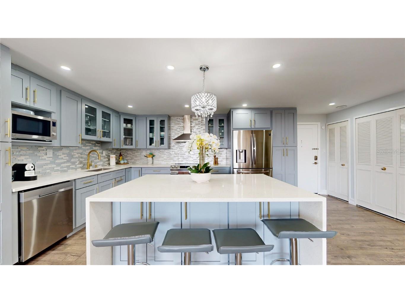 400 Island Way #210 Clearwater Beach FL 33767 TB8376721 image13