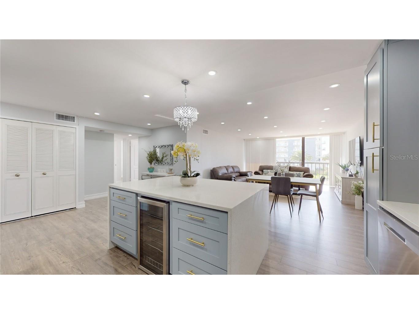 400 Island Way #210 Clearwater Beach FL 33767 TB8376721 image17