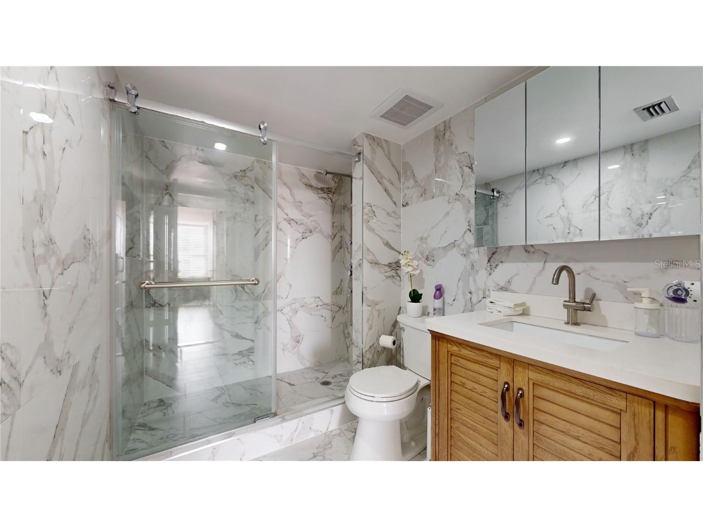 400 Island Way #210 Clearwater Beach FL 33767 TB8376721 image30