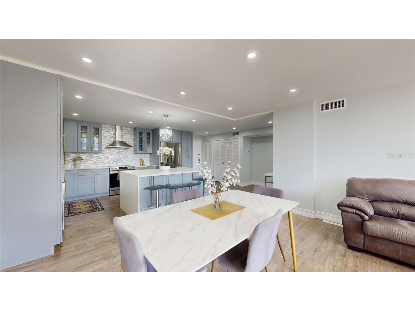 400 Island Way #210 Clearwater Beach FL 33767 TB8376721 image7