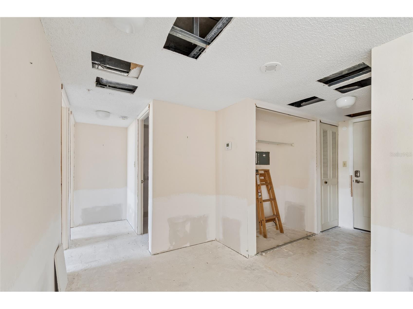 400 Island Way #211 Clearwater Beach FL 33767 TB8511728 image6