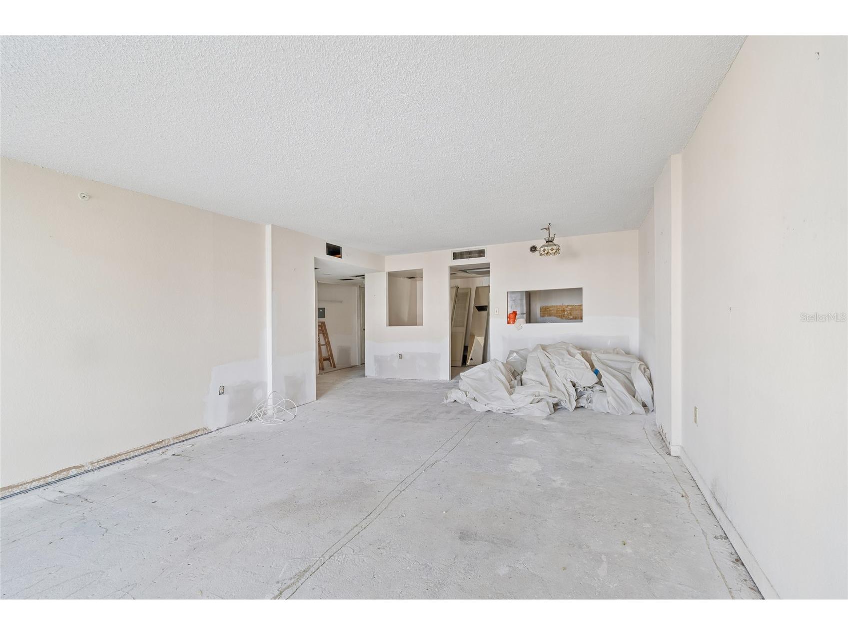 400 Island Way #211 Clearwater Beach FL 33767 TB8511728 image9