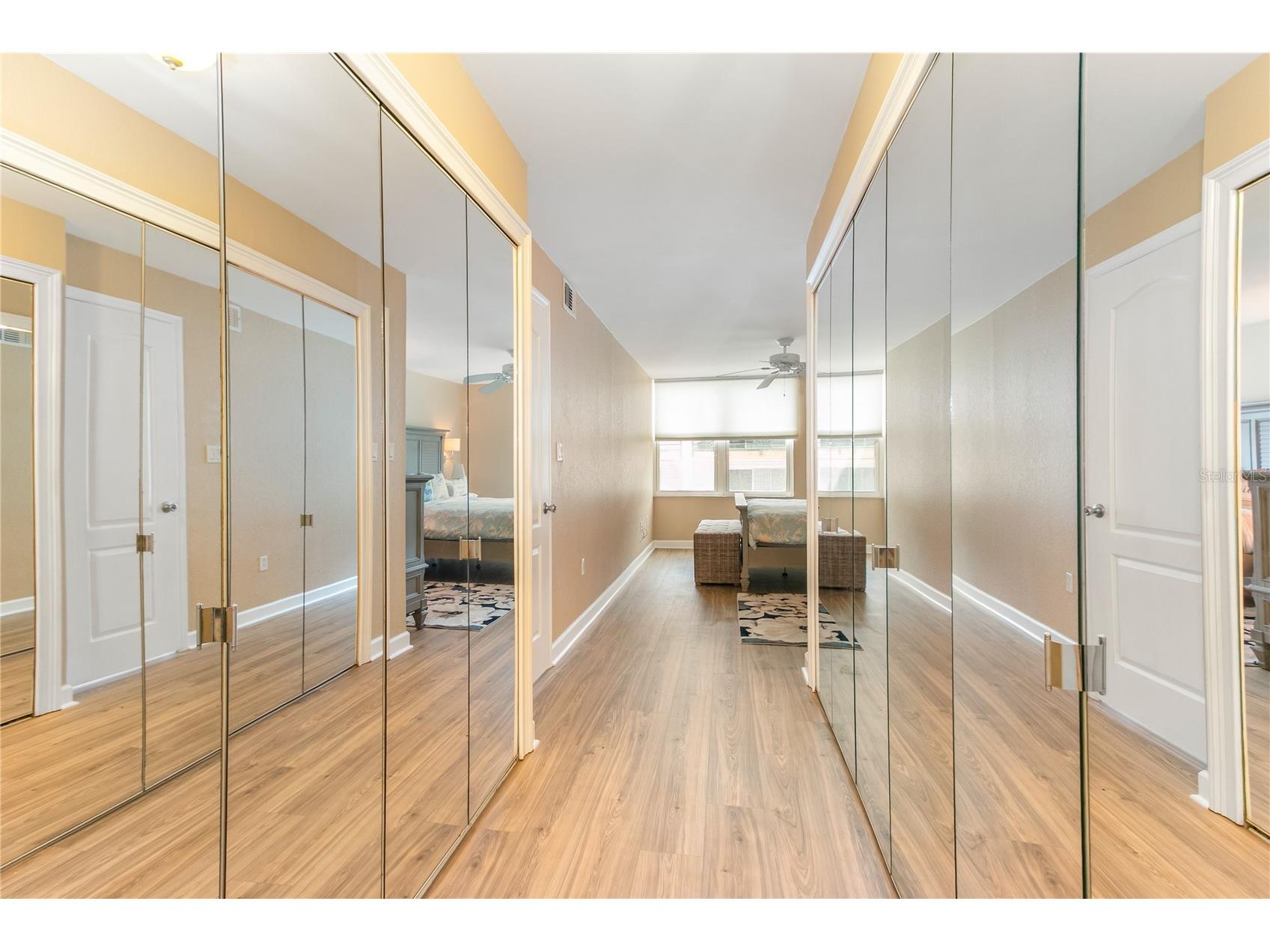 400 Island Way #212 Clearwater Beach FL 33767 TB8508210 image28