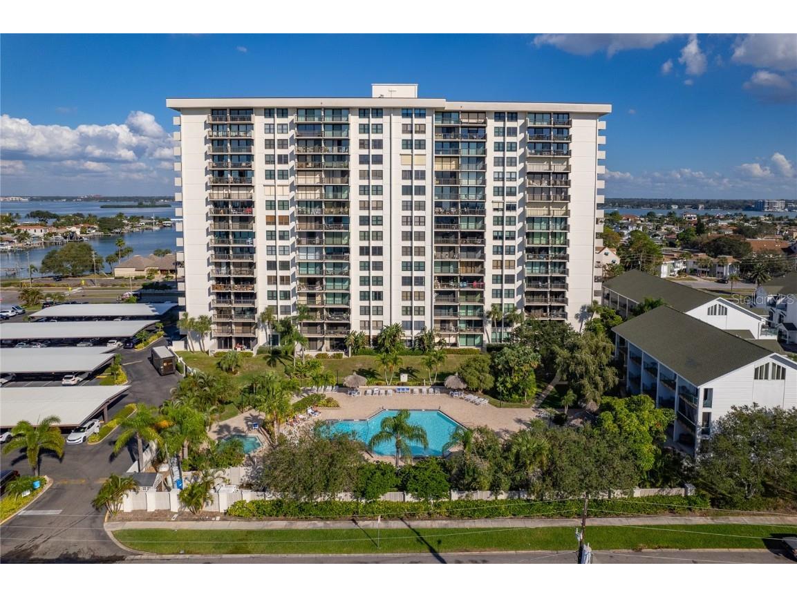 400 Island Way #303 Clearwater FL 33767 U8222055 image1