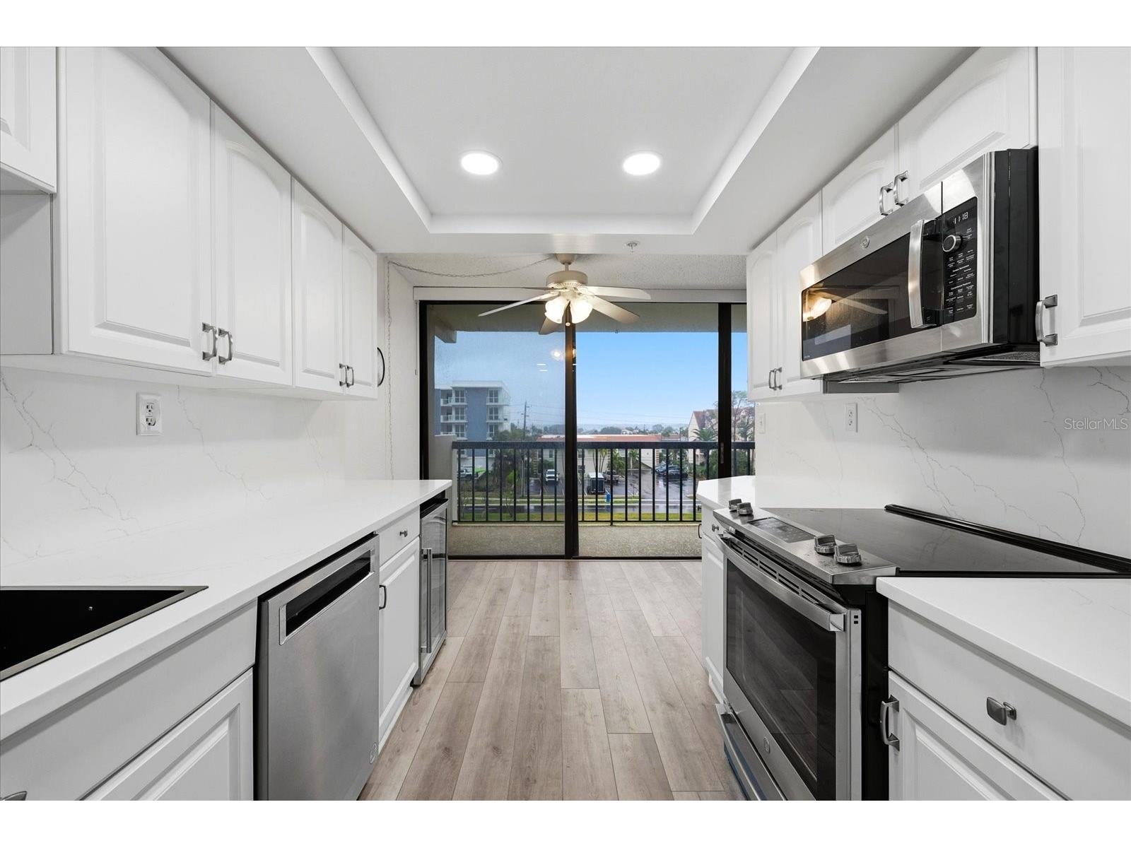 400 Island Way #312 Clearwater Beach FL 33767 TB8482569 image5