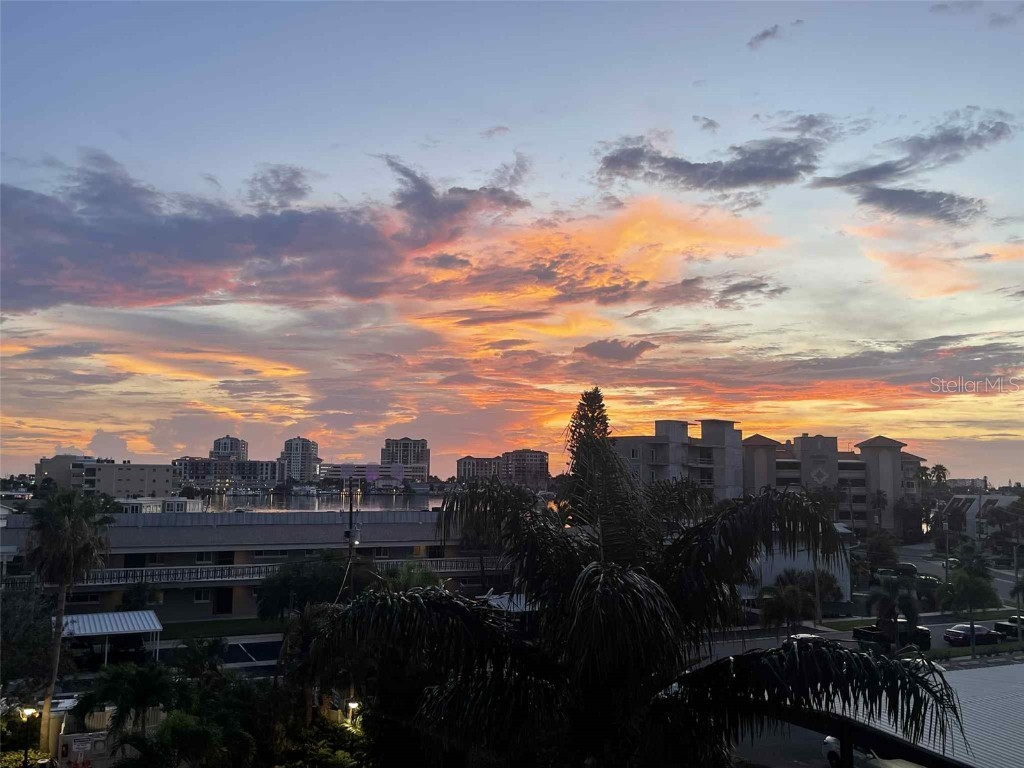 400 Island Way #404 Clearwater Beach FL 33767 TB8430838 image2