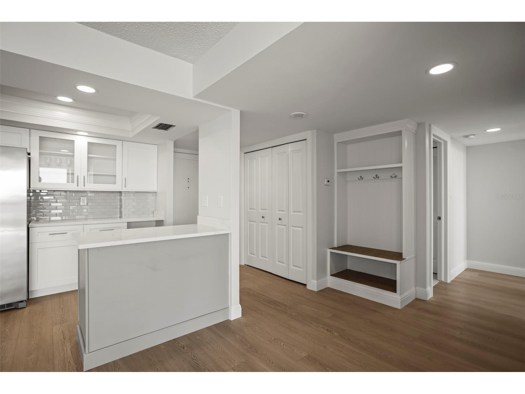 400 Island Way #602 Clearwater Beach FL 33767 TB8480096 image4