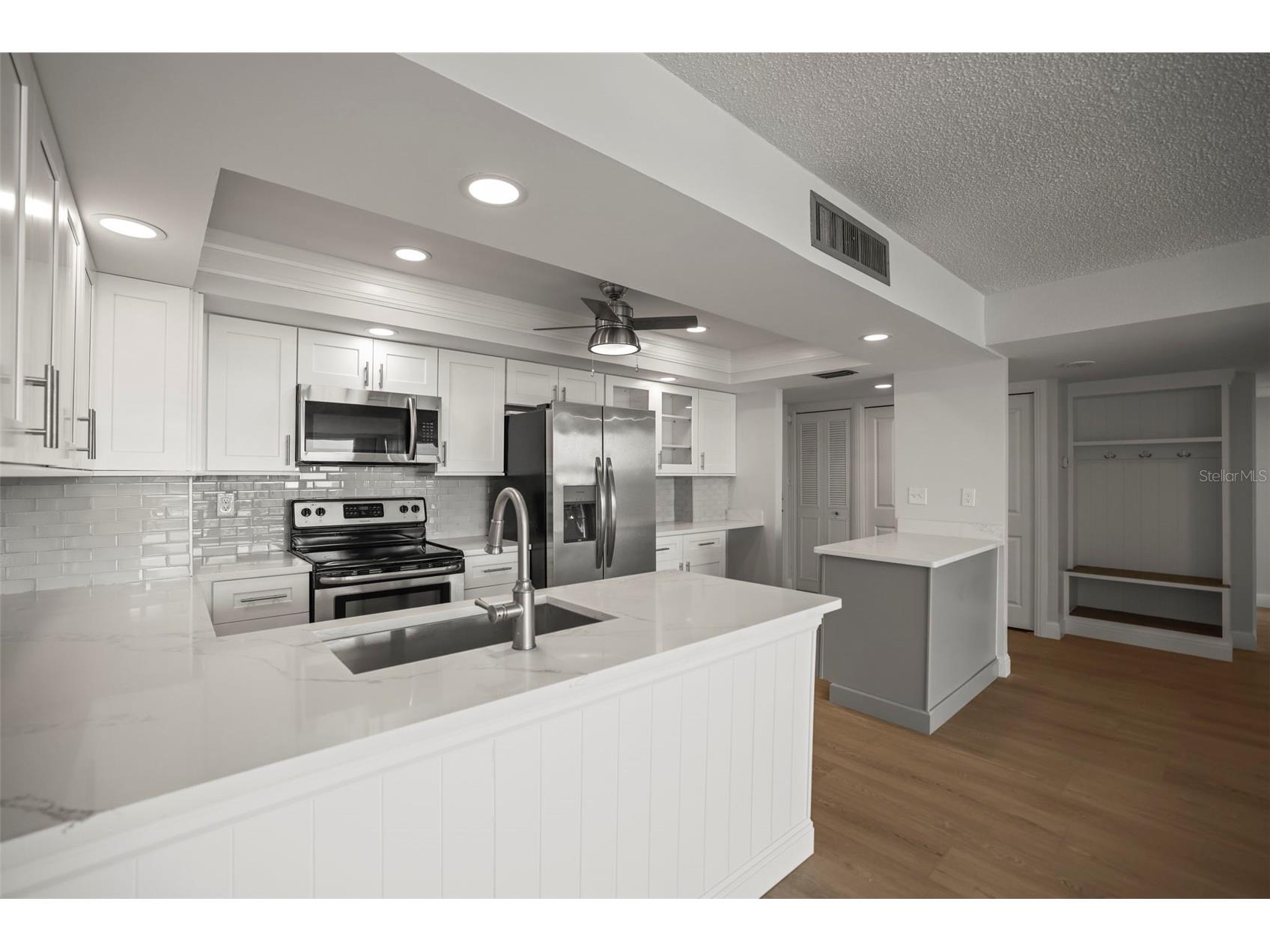 400 Island Way #602 Clearwater Beach FL 33767 TB8480096 image5