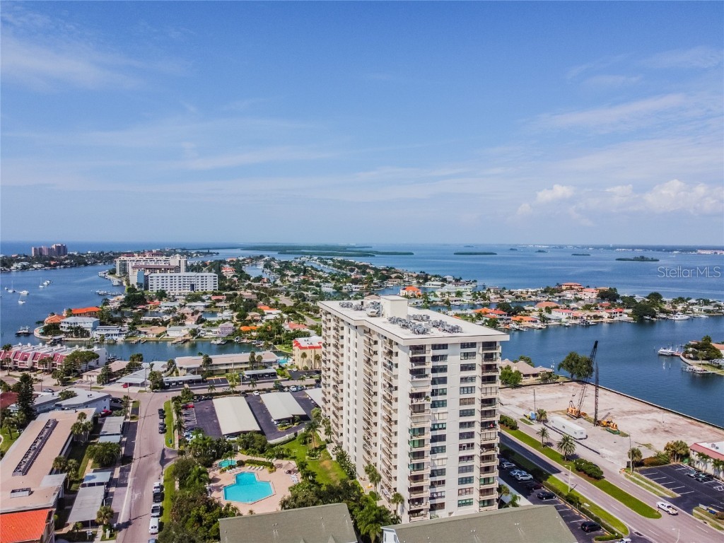 400 Island Way #612 Clearwater FL 33767 U8139512 image1