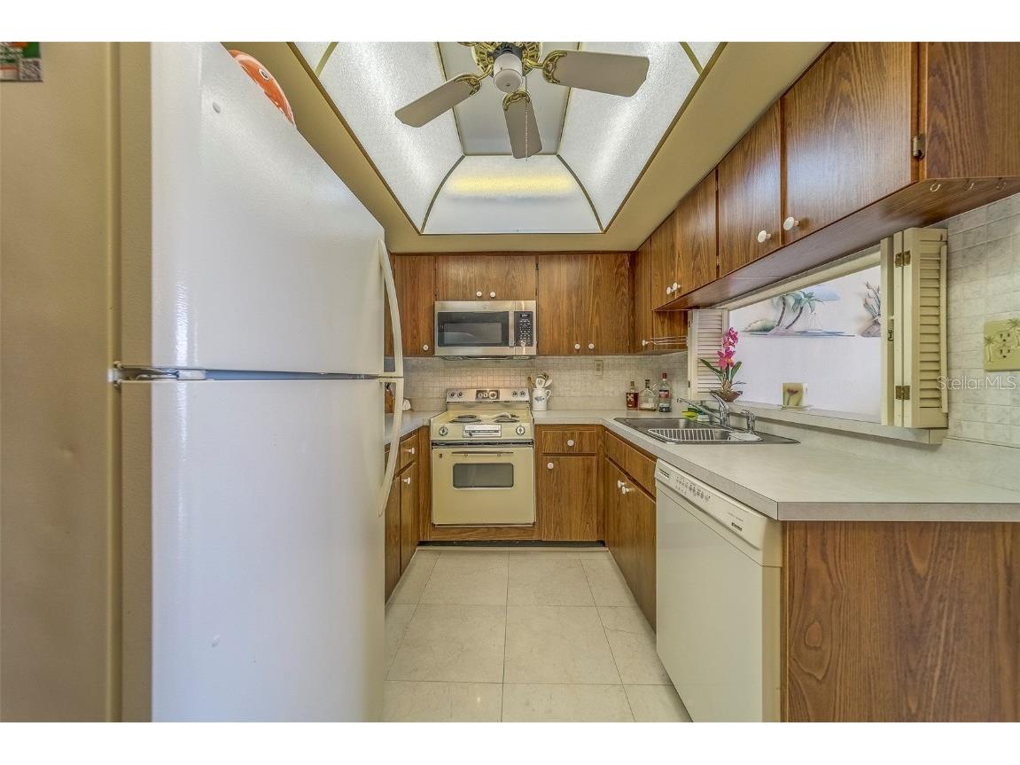 400 Island Way #705 Clearwater Beach FL 33767 TB8406299 image10