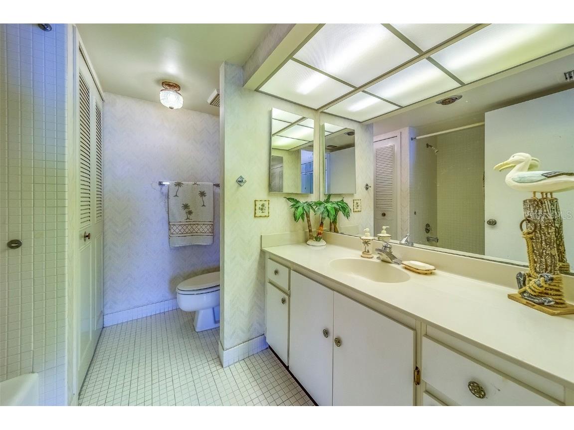 400 Island Way #705 Clearwater Beach FL 33767 TB8406299 image20