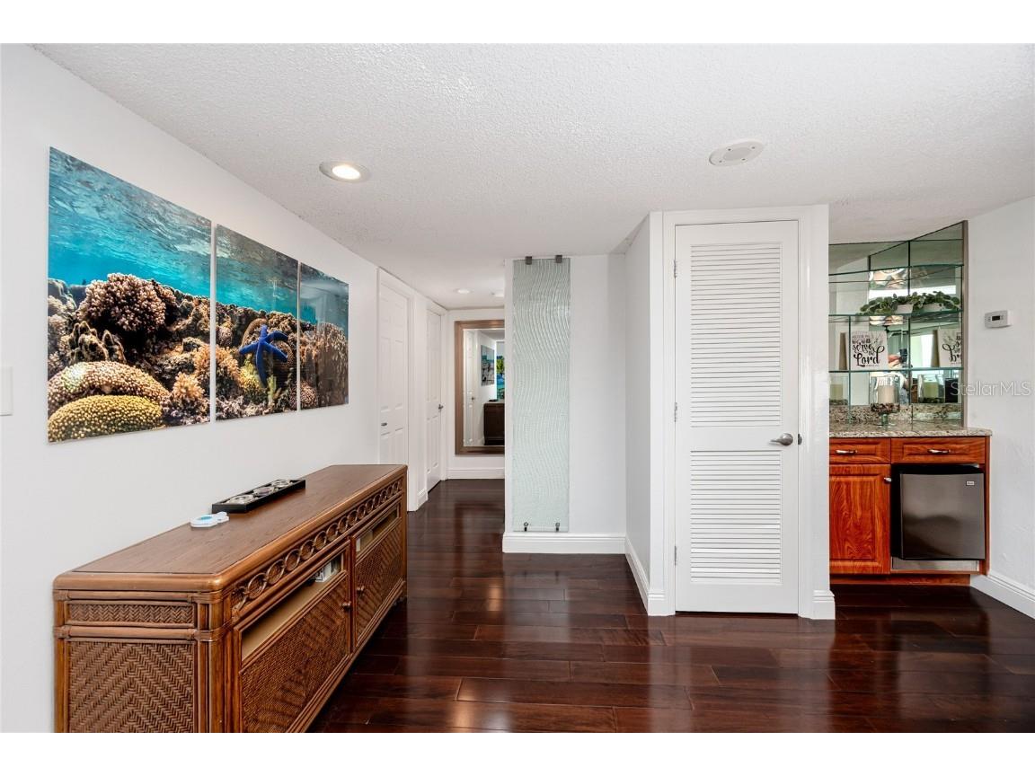 400 Island Way #811 Clearwater Beach FL 33767 - CLEARWATER MARINA TB8411367 image32