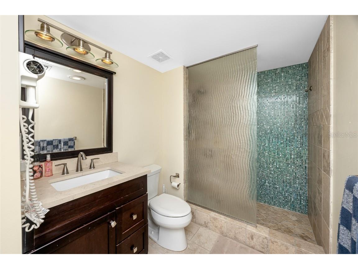 400 Island Way #811 Clearwater Beach FL 33767 - CLEARWATER MARINA TB8411367 image39