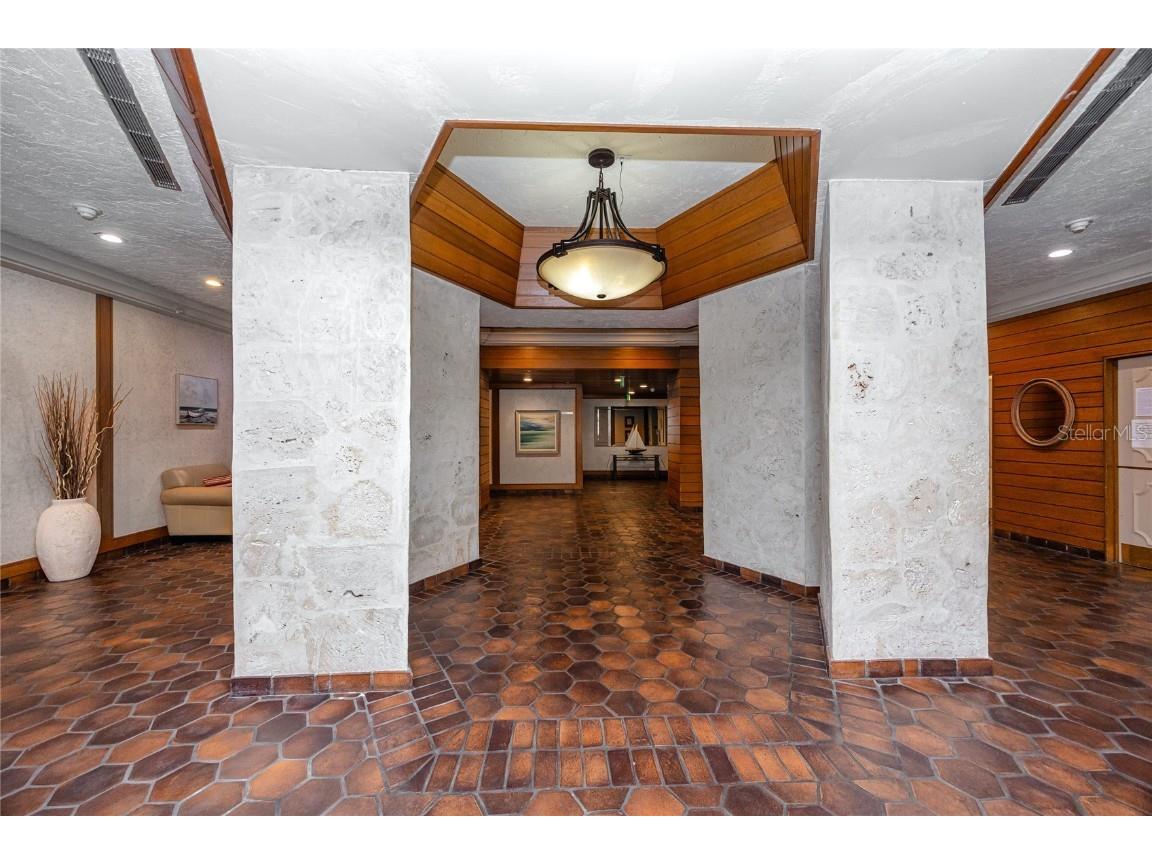 400 Island Way #811 Clearwater Beach FL 33767 - CLEARWATER MARINA TB8411367 image8