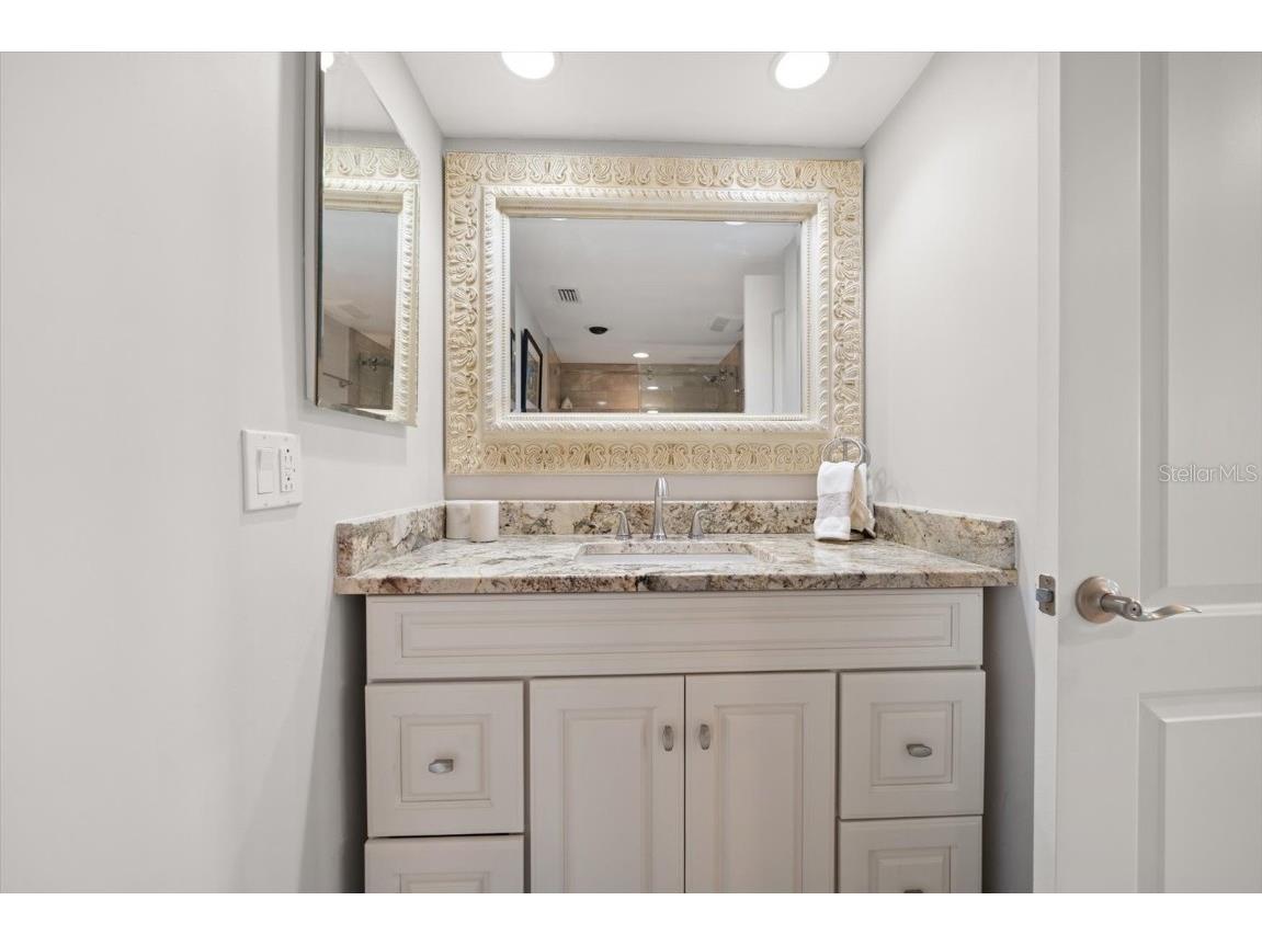 400 Island Way #901 Clearwater Beach FL 33767 TB8450009 image18