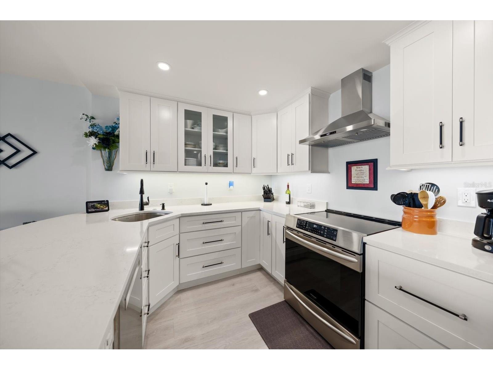 400 Island Way #904 Clearwater Beach FL 33767 TB8525064 image12