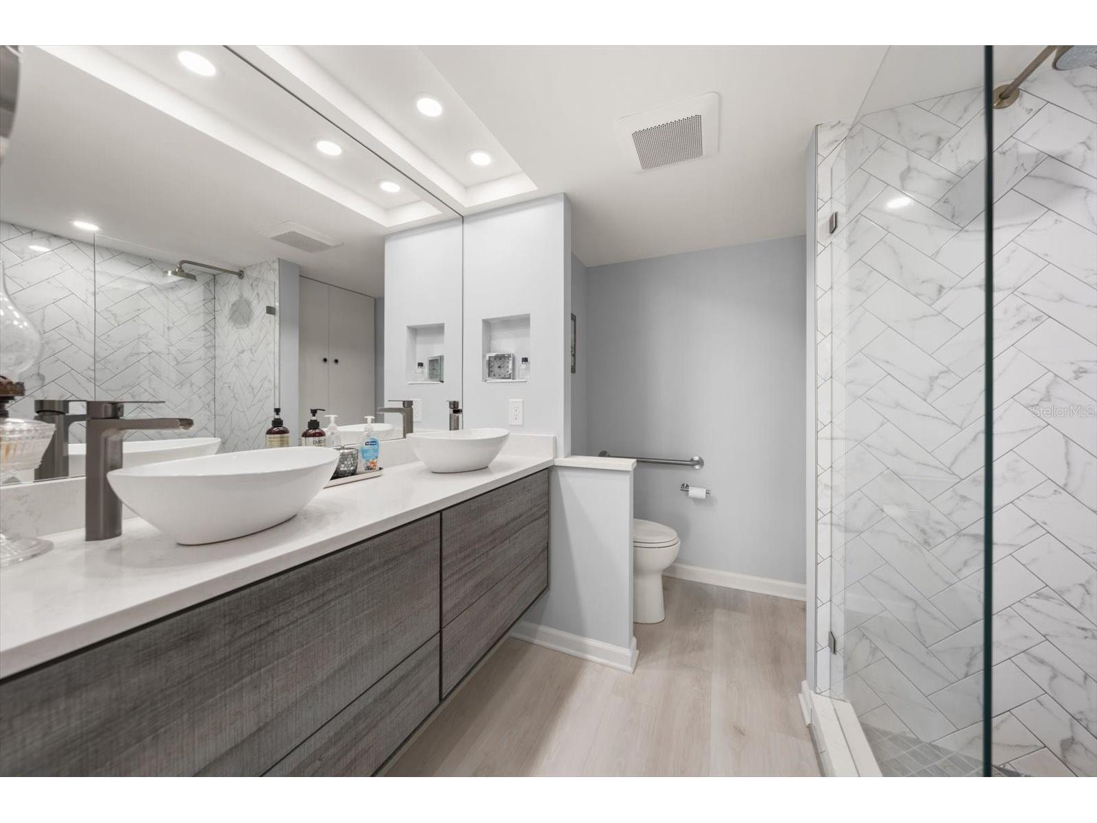 400 Island Way #904 Clearwater Beach FL 33767 TB8525064 image16