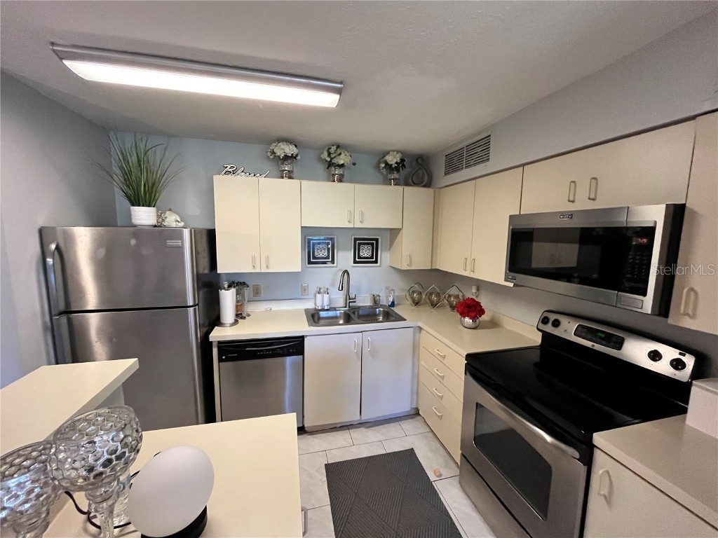 400 Lake Placid Court #204 Altamonte Springs FL 32701 O6352097 image8