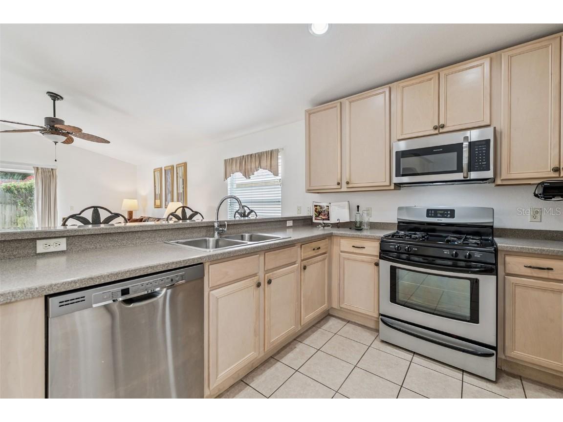 400 Lake Suzanne Drive Lake Wales FL 33859 P4936389 image8