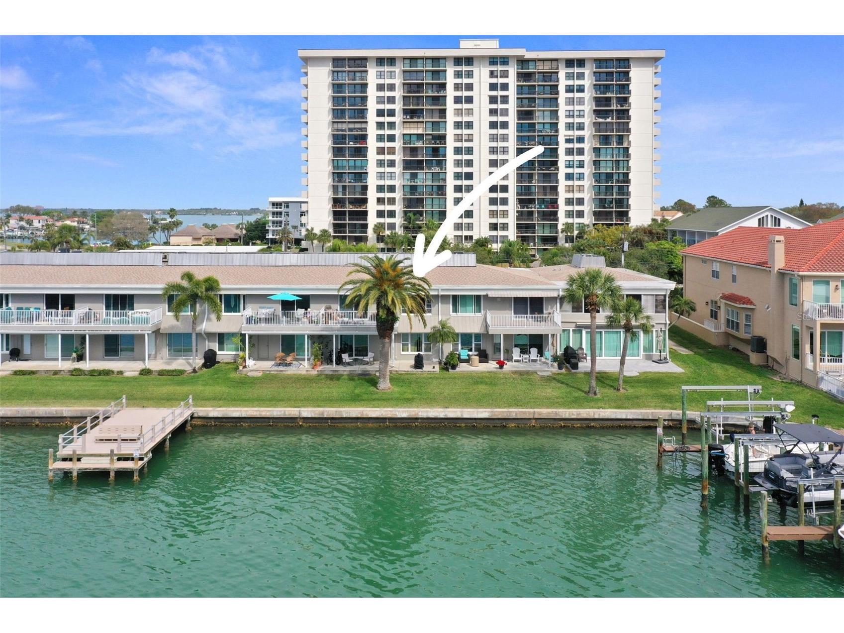 400 Larboard Way #103 Clearwater Beach FL 33767 TB8504689 image1