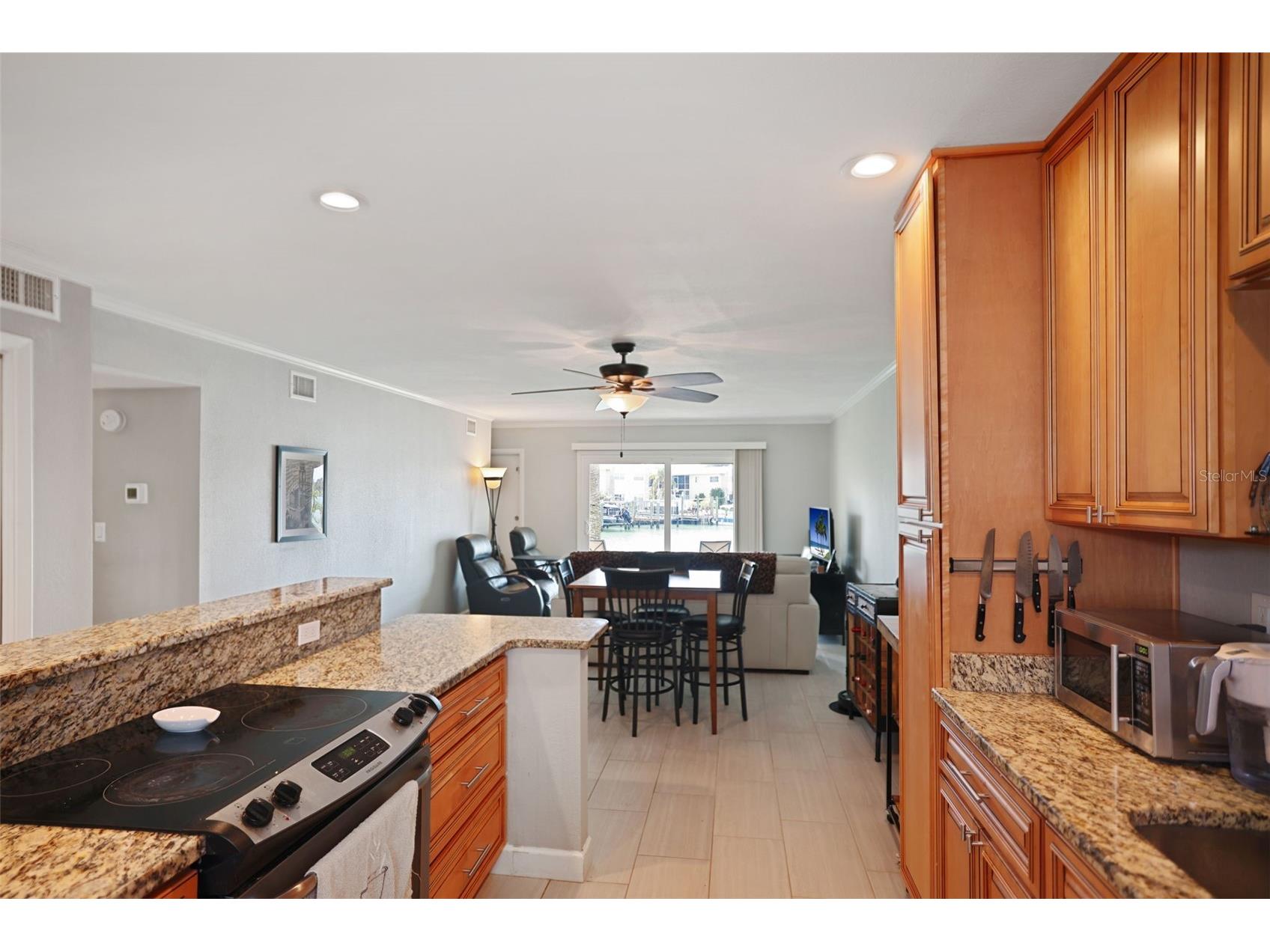 400 Larboard Way #103 Clearwater Beach FL 33767 TB8504689 image11