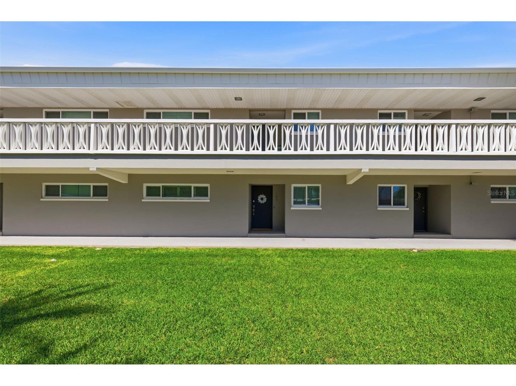 400 Larboard Way #105 Clearwater Beach FL 33767 O6403825 image1