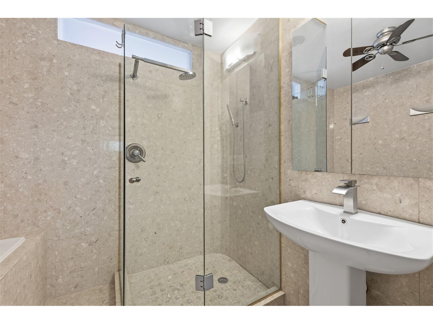 400 Larboard Way #105 Clearwater Beach FL 33767 O6403825 image14