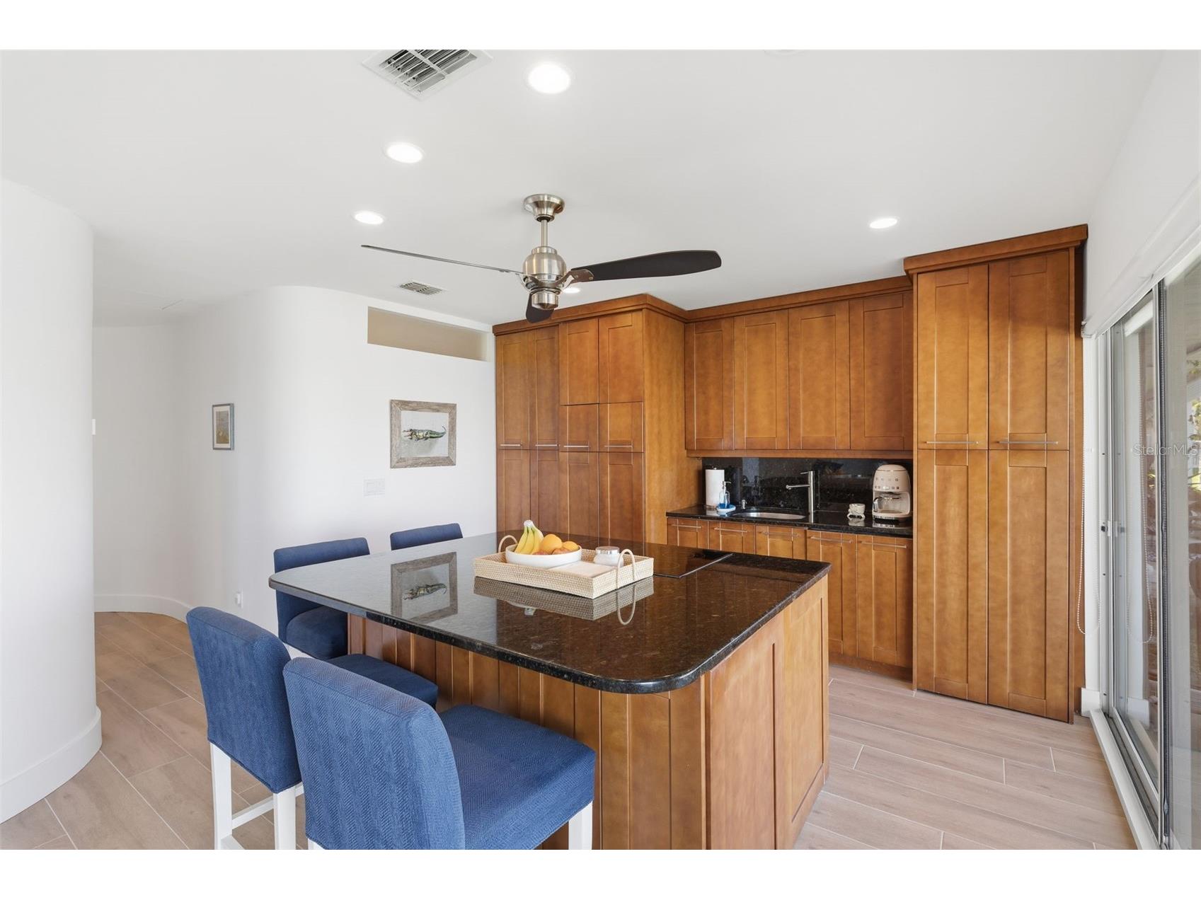 400 Larboard Way #105 Clearwater Beach FL 33767 O6403825 image6