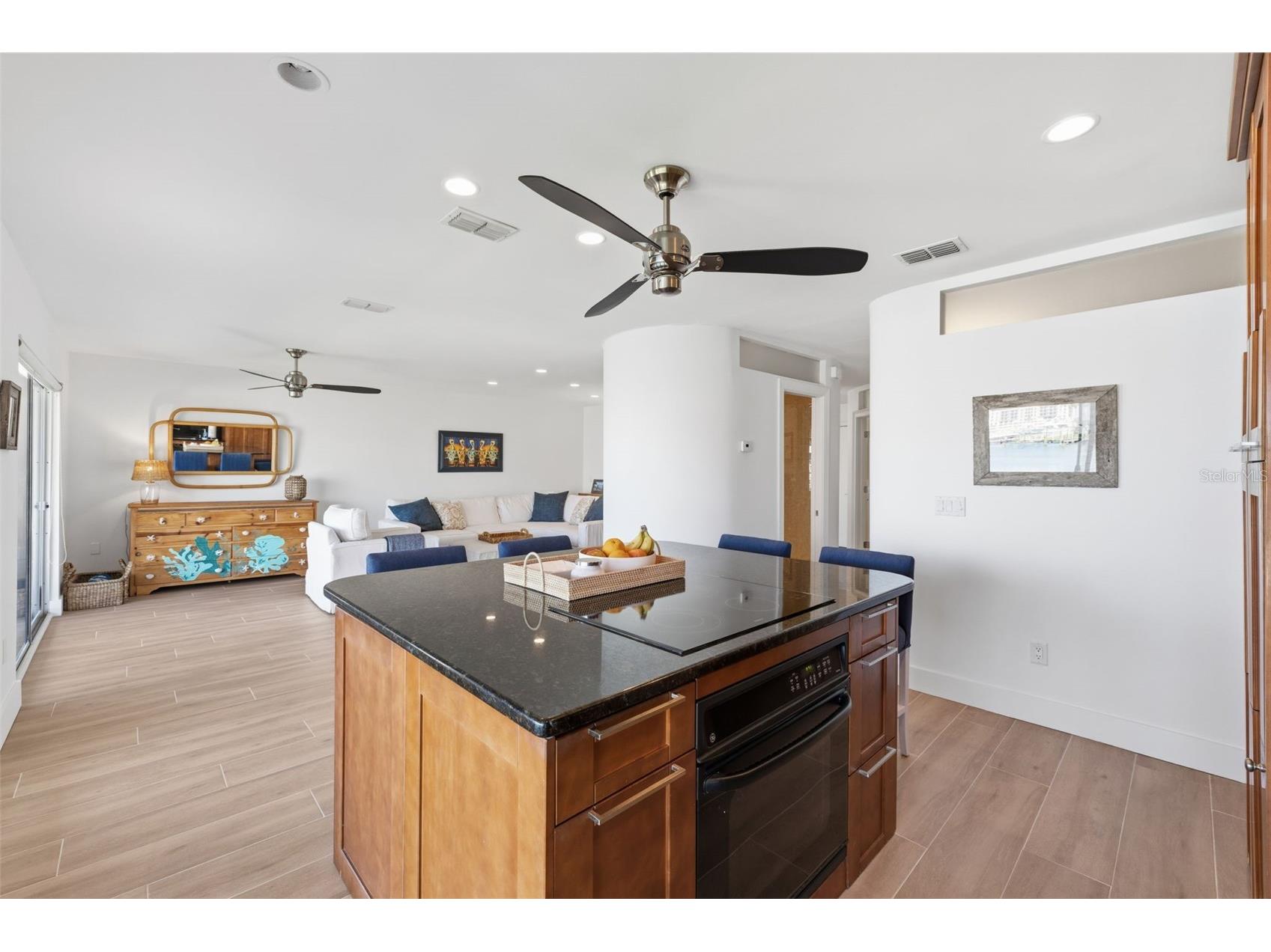 400 Larboard Way #105 Clearwater Beach FL 33767 O6403825 image9
