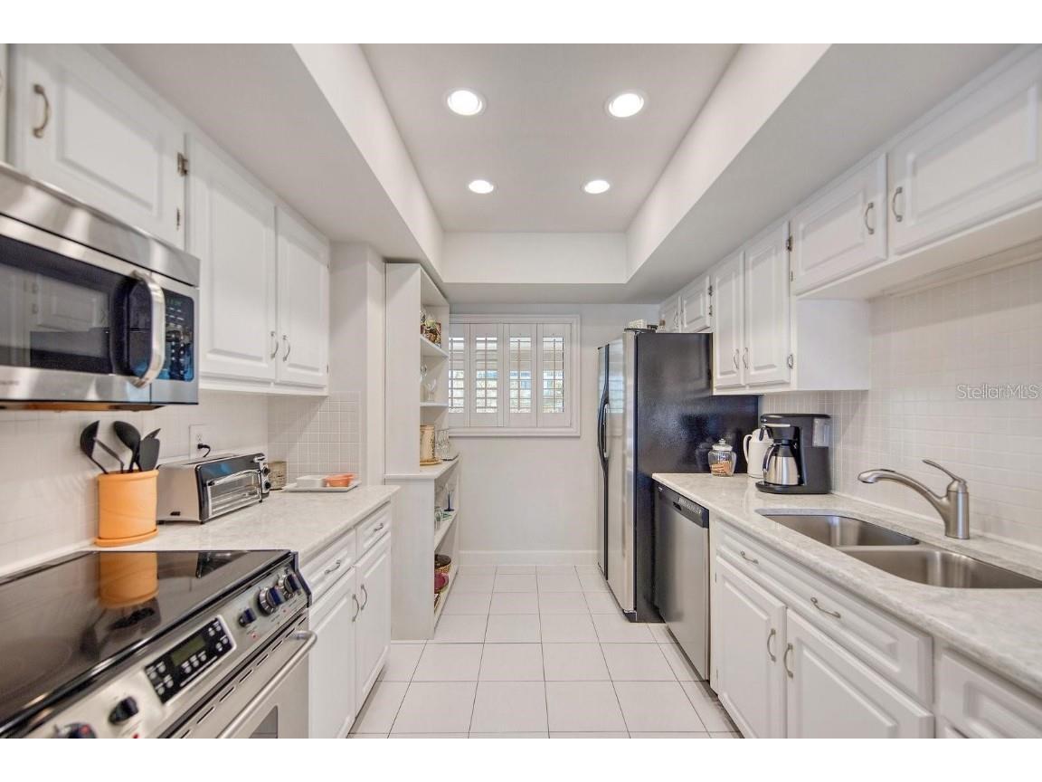 400 Larboard Way #202 Clearwater FL 33767 TB8446075 image2