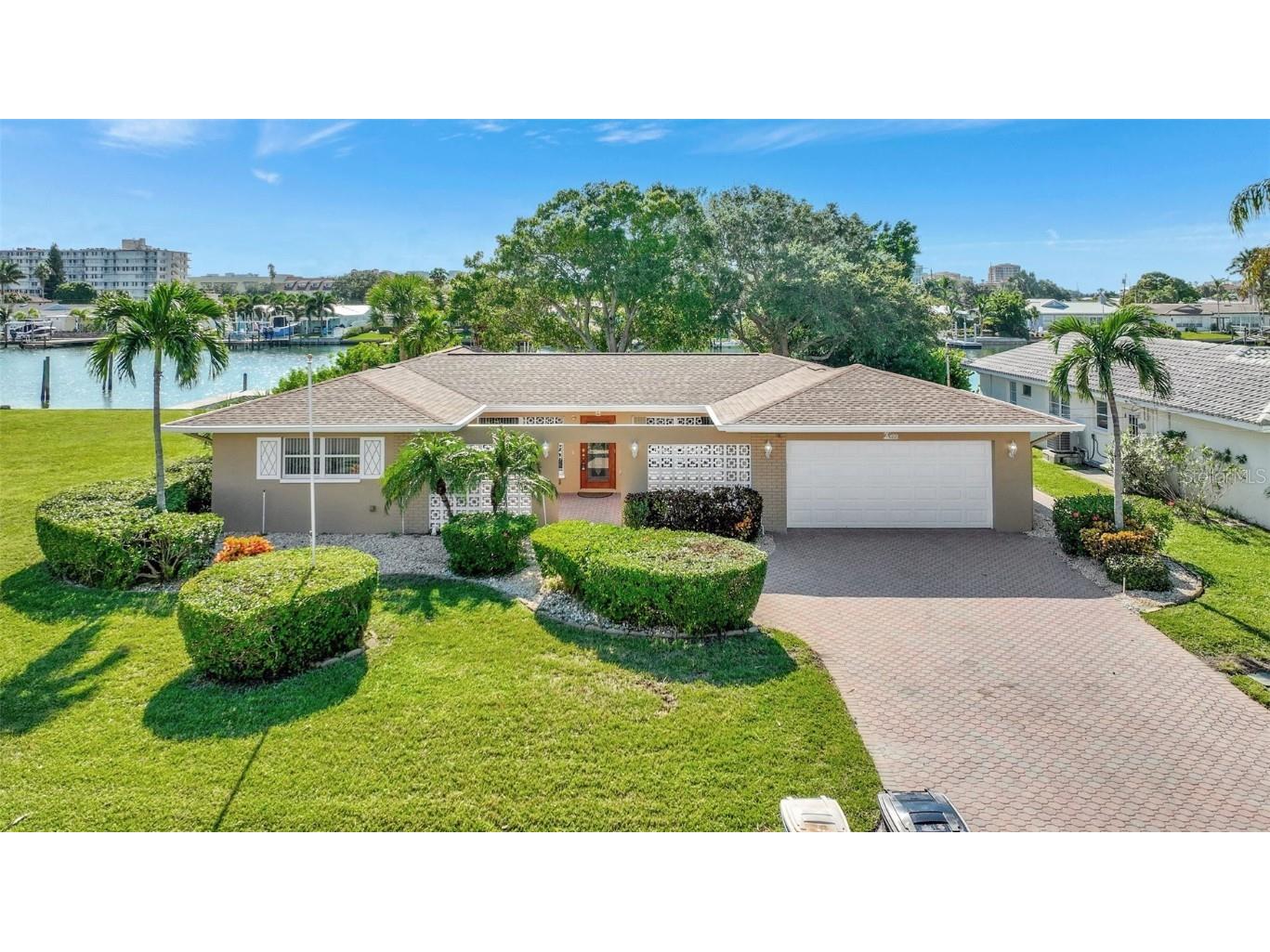 400 Midway Island Clearwater Beach FL 33767 - INTERCOSTAL WATERWAY TB8305482 image1