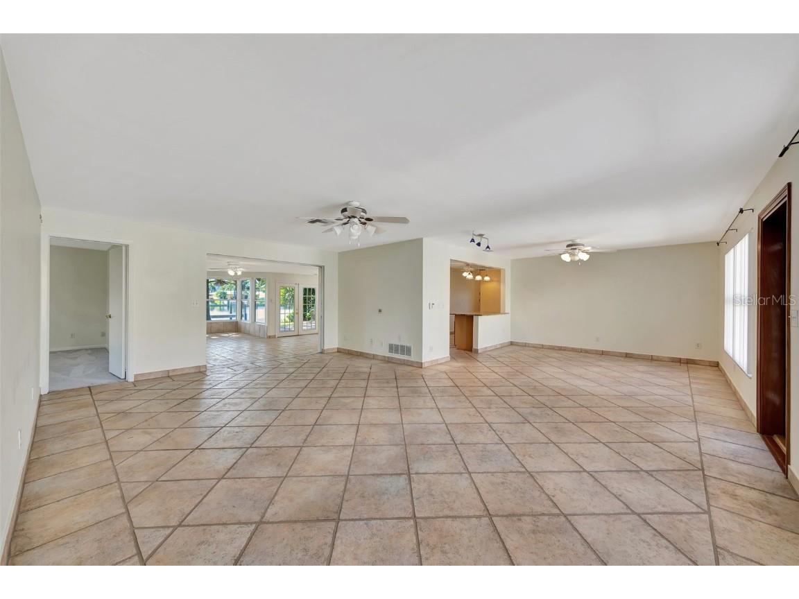 400 Midway Island Clearwater Beach FL 33767 - INTERCOSTAL WATERWAY TB8424019 image14