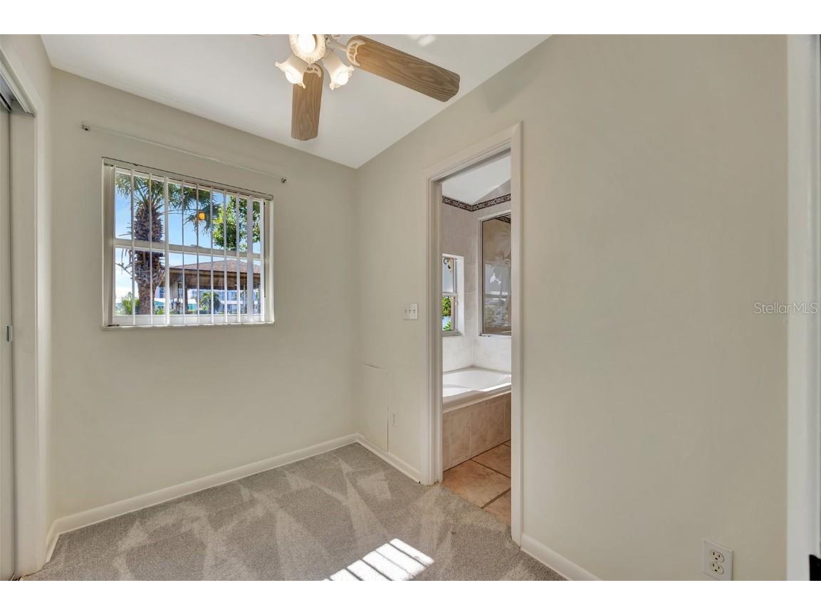 400 Midway Island Clearwater Beach FL 33767 - INTERCOSTAL WATERWAY TB8424019 image23