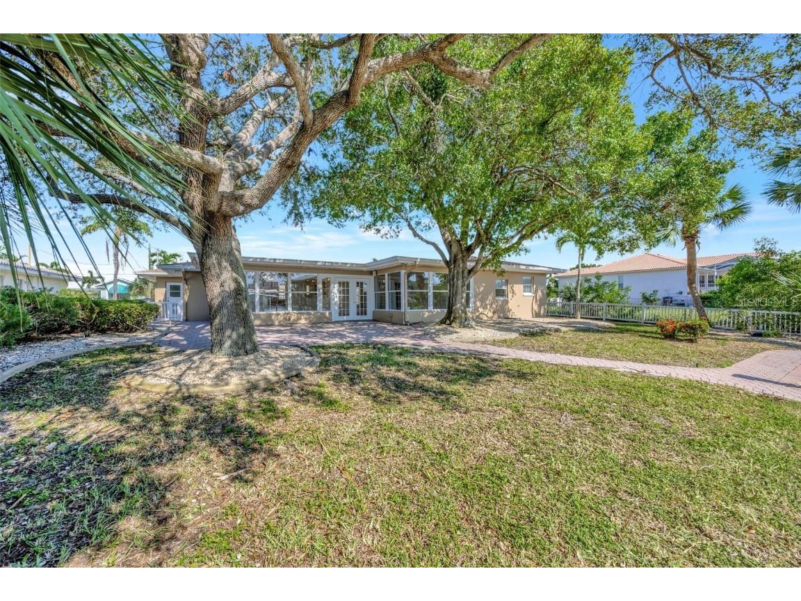 400 Midway Island Clearwater Beach FL 33767 - INTERCOSTAL WATERWAY TB8424019 image31