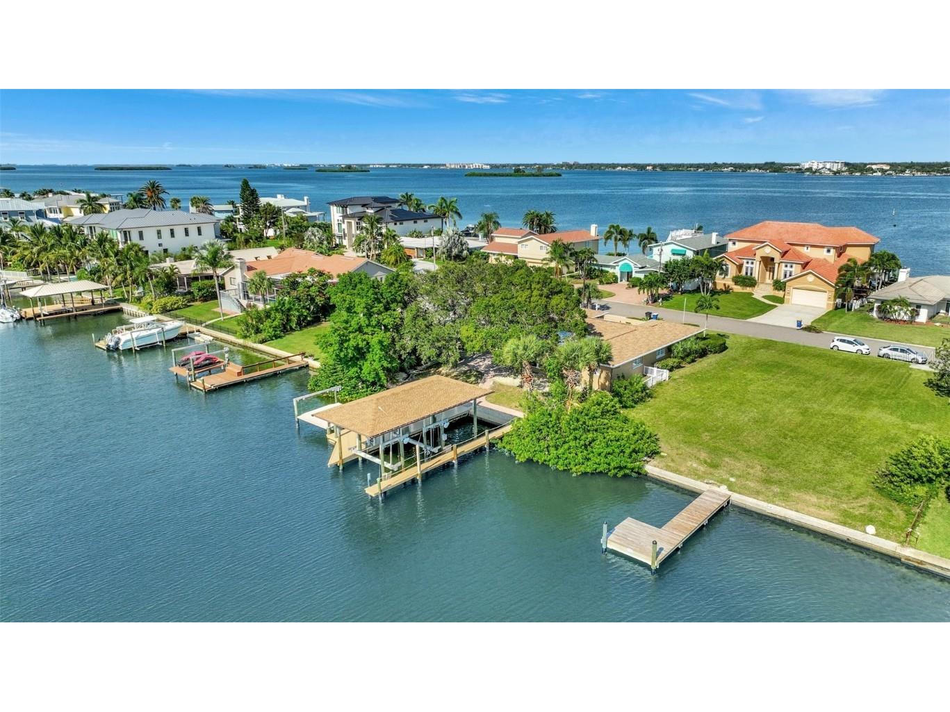 400 Midway Island Clearwater Beach FL 33767 - INTERCOSTAL WATERWAY TB8424019 image4