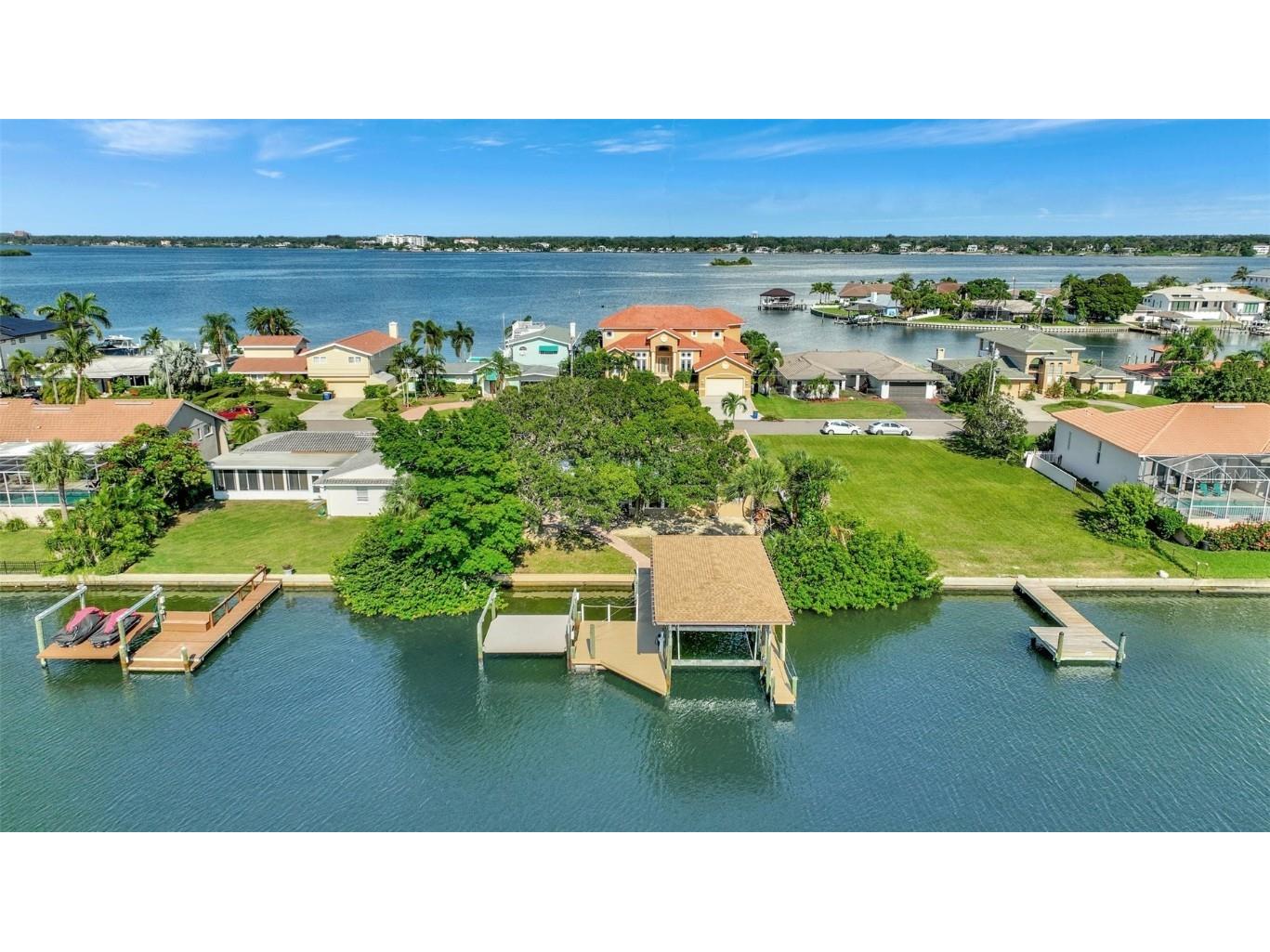 400 Midway Island Clearwater Beach FL 33767 - INTERCOSTAL WATERWAY TB8424019 image46