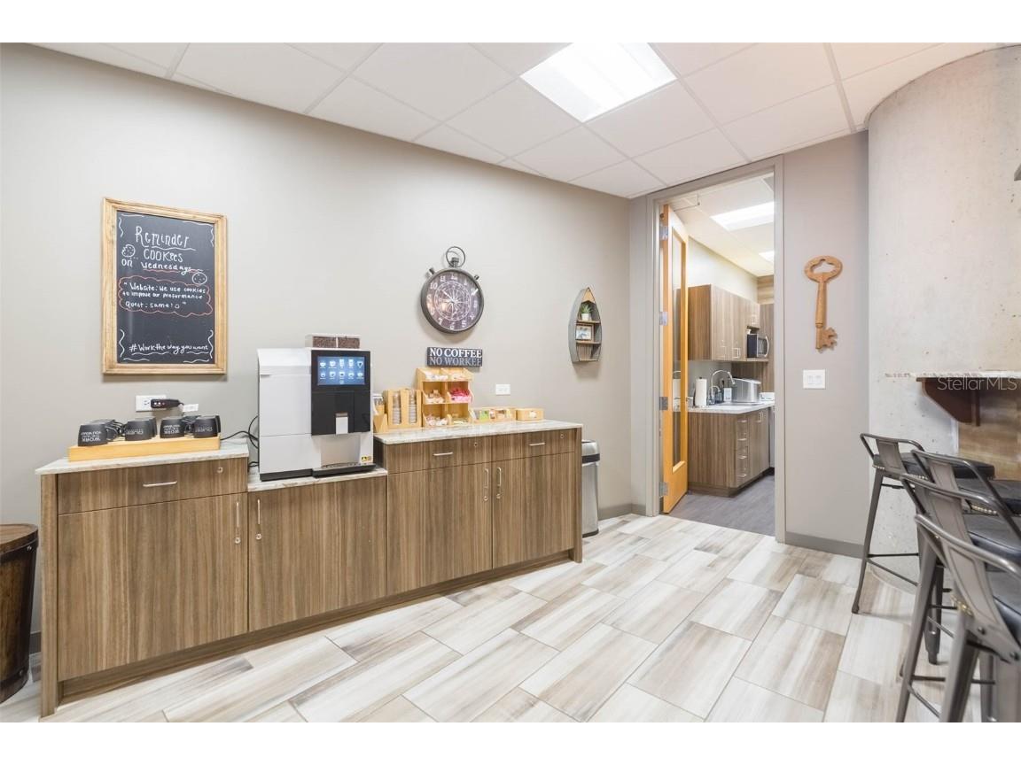 400 N Ashley Drive #1927 Tampa FL 33602 TB8351223 image20