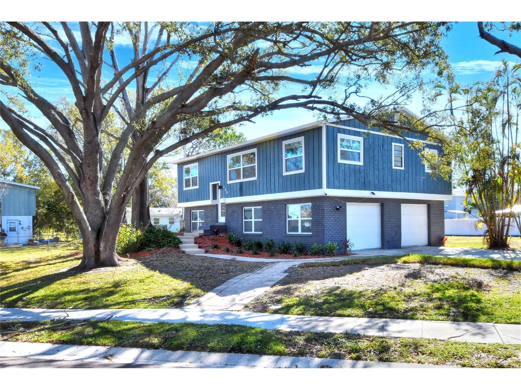 400 Patica Road NE Saint Petersburg FL 33702 L4959177 image1