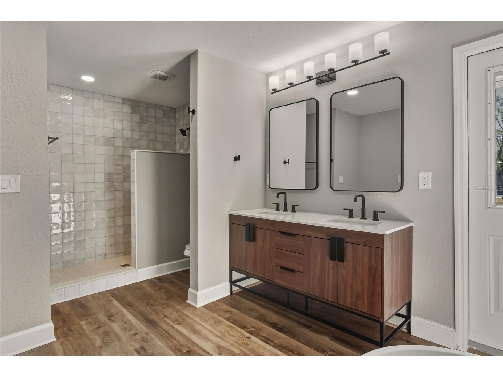 400 Patica Road NE Saint Petersburg FL 33702 L4959177 image16