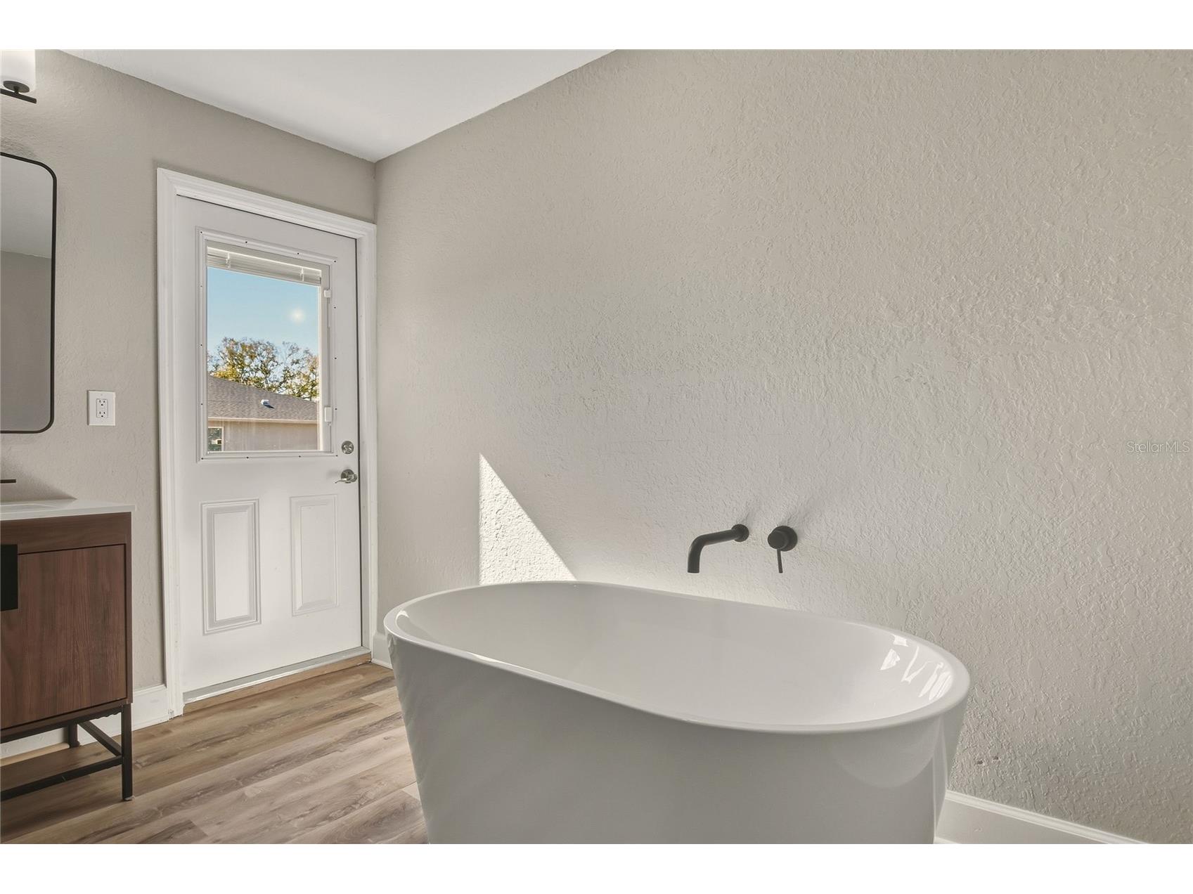 400 Patica Road NE Saint Petersburg FL 33702 L4959177 image17