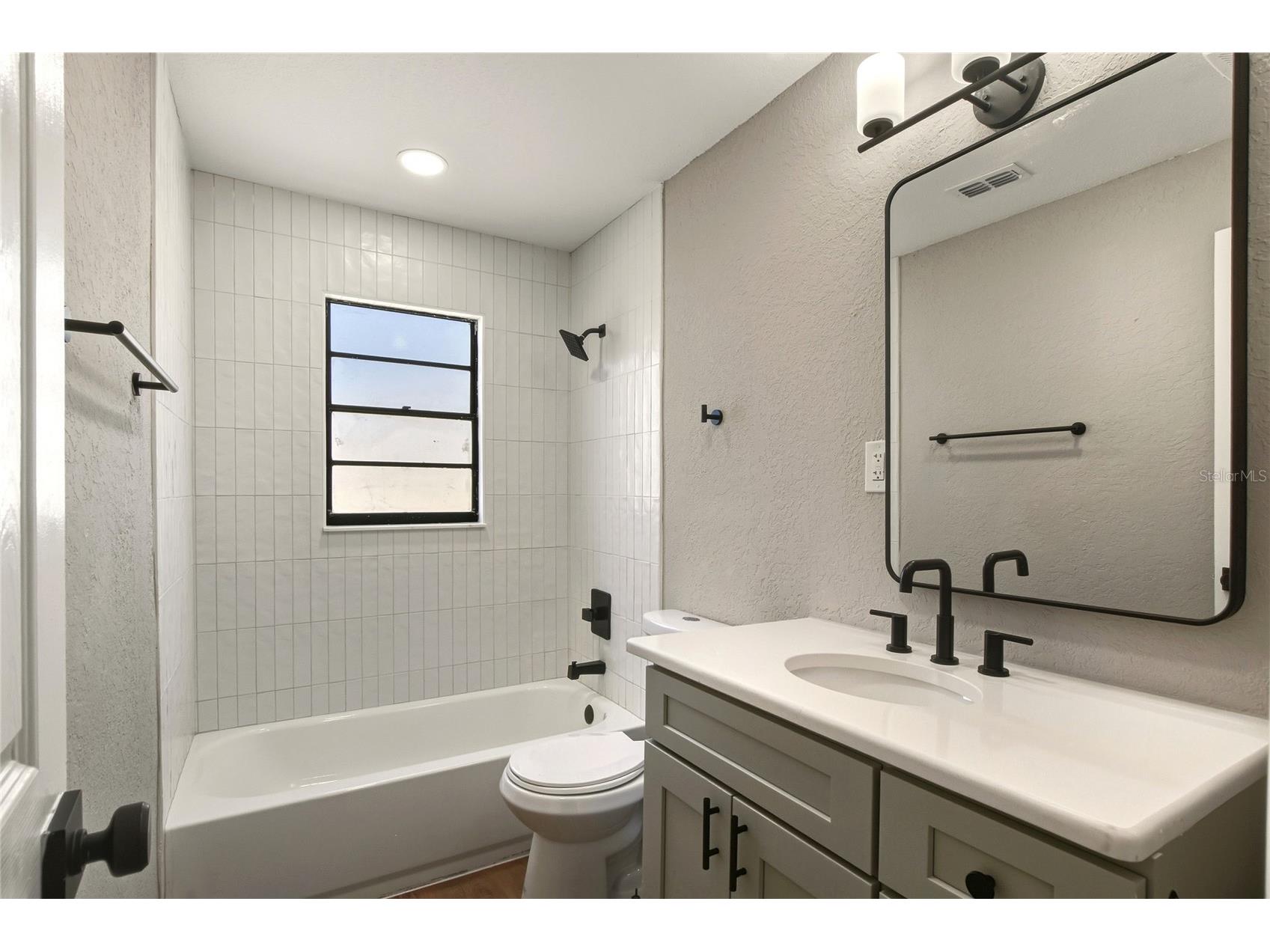 400 Patica Road NE Saint Petersburg FL 33702 L4959177 image25