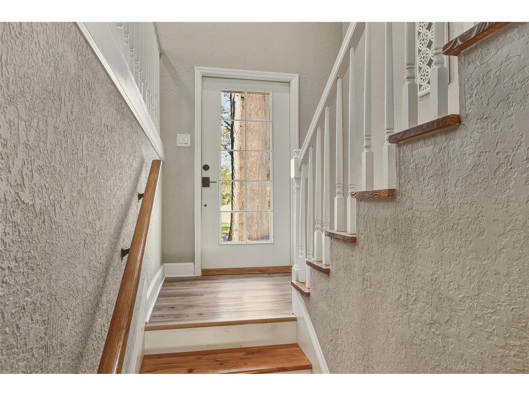 400 Patica Road NE Saint Petersburg FL 33702 L4959177 image6