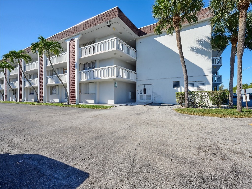 400 SE 10th Street #310 Deerfield Beach FL 33441 O6085804 image1
