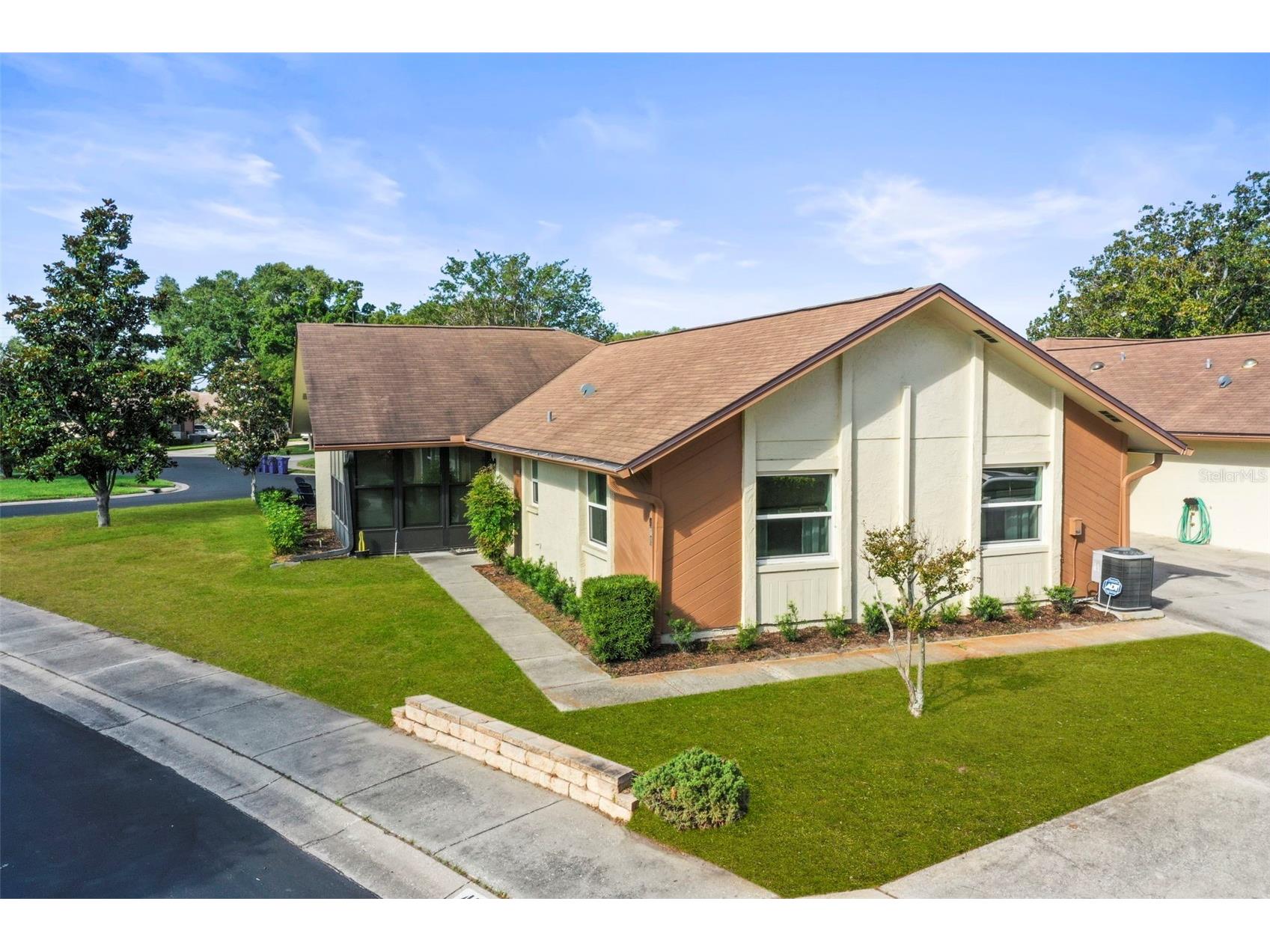 400 Stirling Terrace Dunedin FL 34698 TB8504515 image1