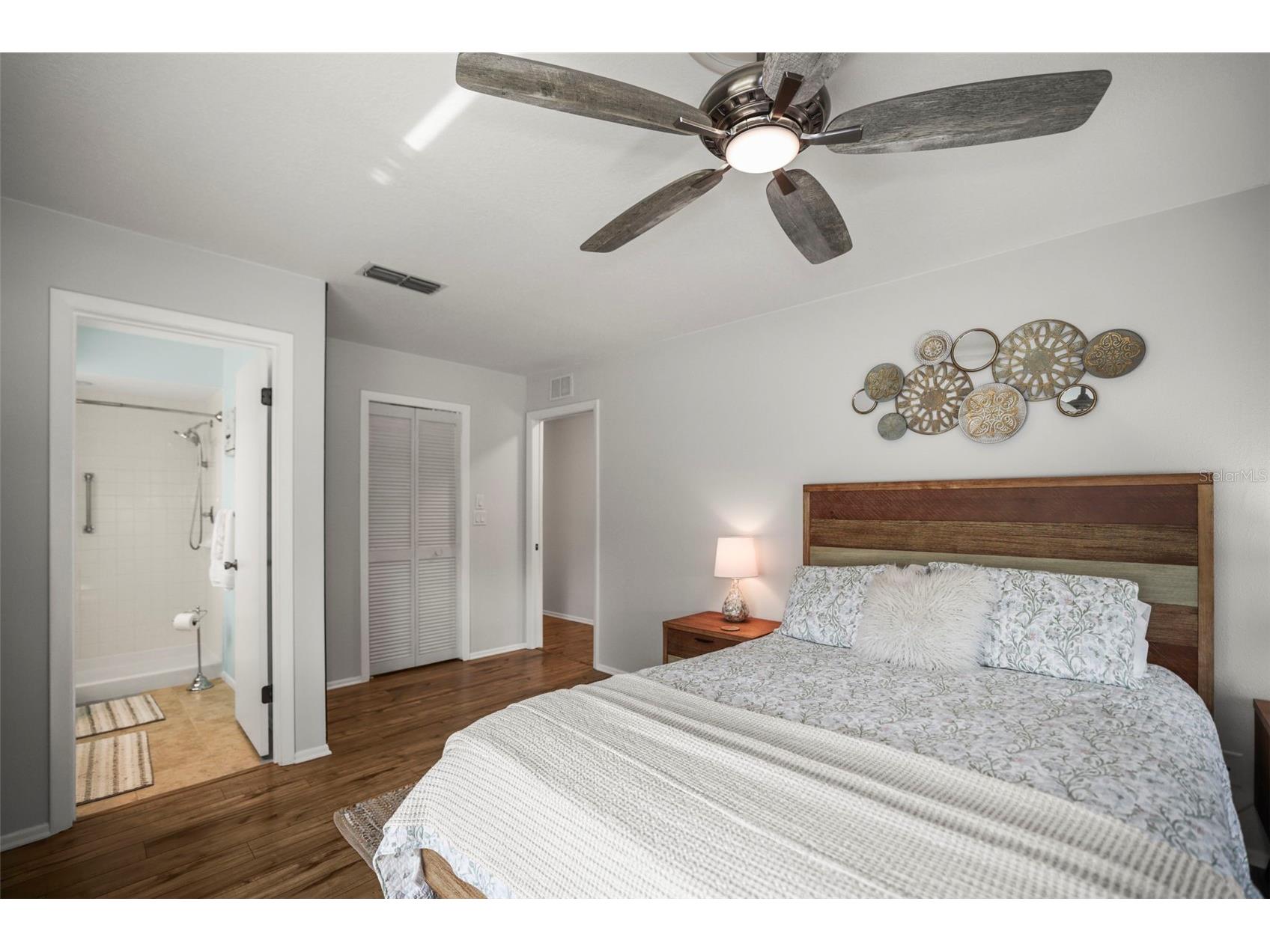 400 Stirling Terrace Dunedin FL 34698 TB8504515 image22